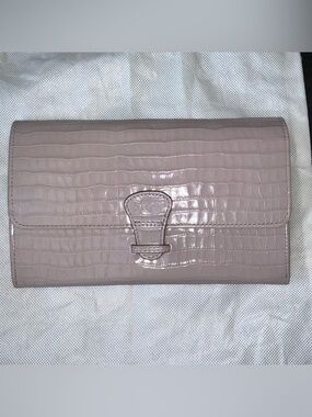 NWOT Aspinal Croc-Embossed Travel Wallet